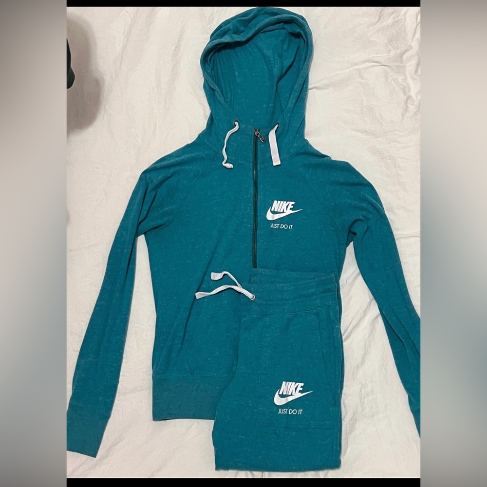 Nike set